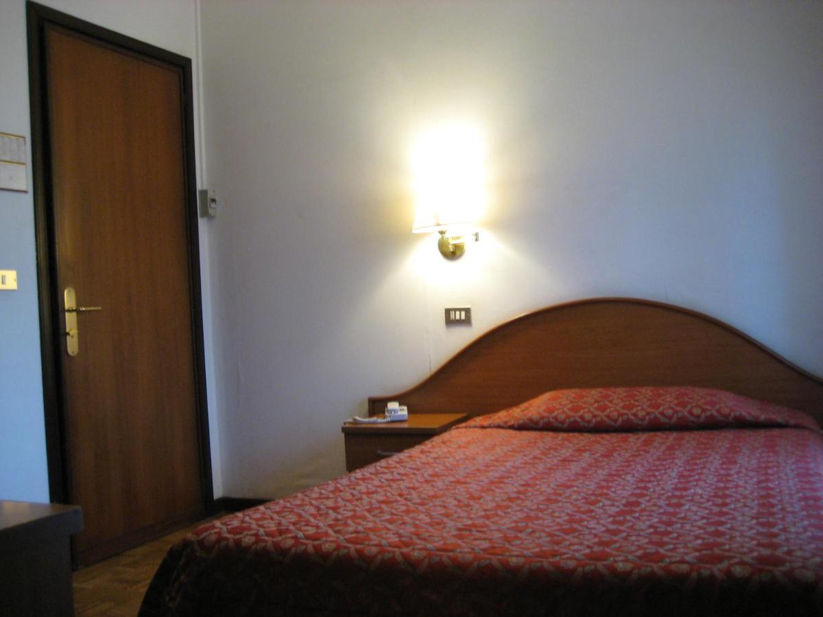 Hotel S.Antonio Padova Luaran gambar